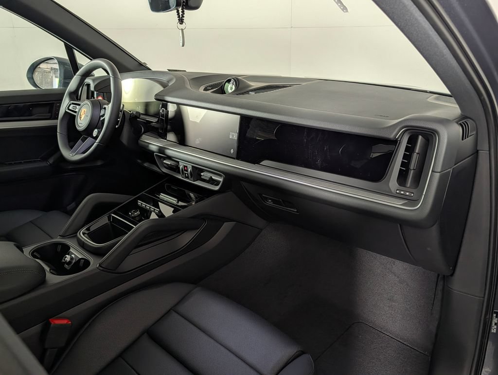 New 2026 Porsche Cayenne S AWD/4WD image 19