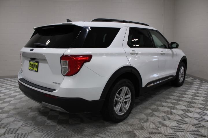 Used 2022 Ford Explorer XLT w/ Equipment Group 202A image 10