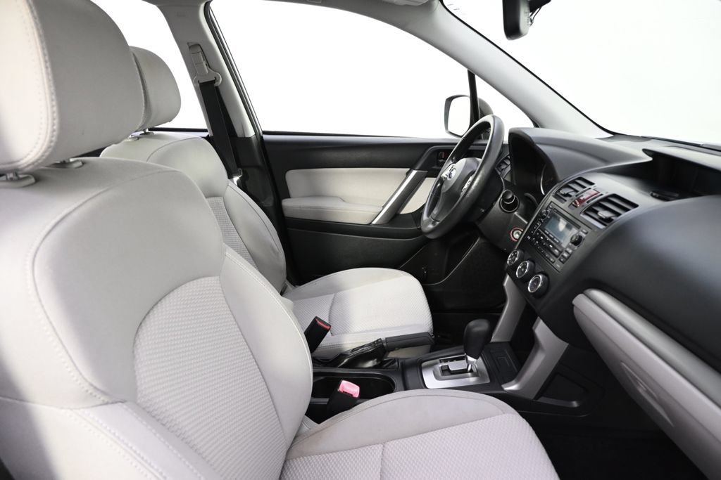 Used 2015 Subaru Forester 2.5i w/ Alloy Wheel Package AWD/4WD image 16