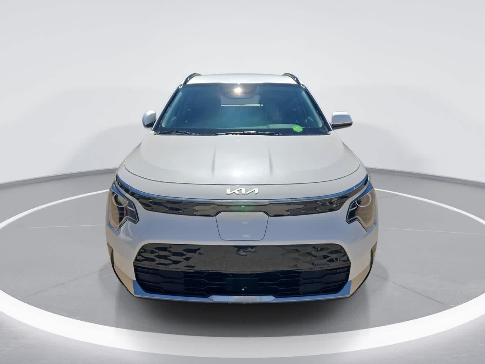 New 2026 Kia Niro Wind FWD image 3