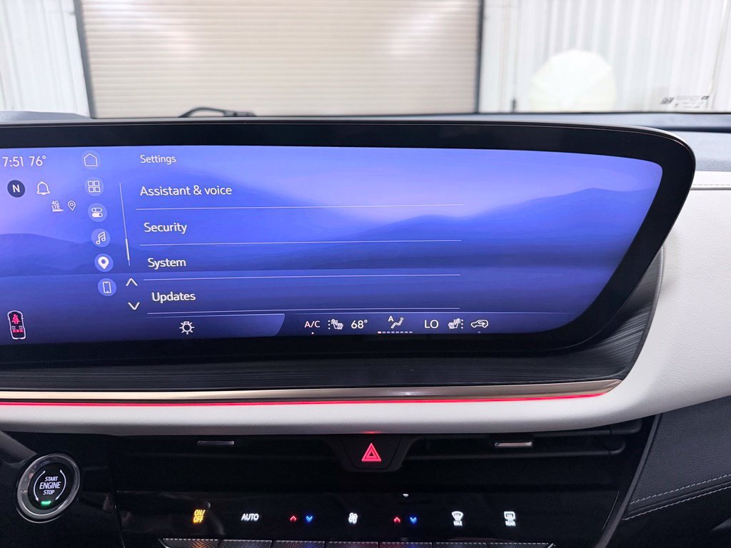 Used 2024 Buick Envision Avenir AWD/4WD image 28
