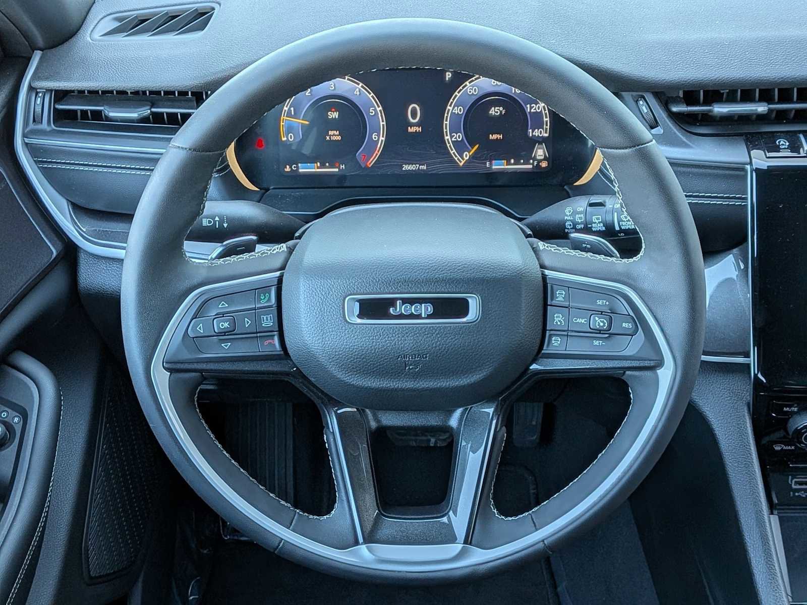 Used 2023 Jeep Grand Cherokee Altitude image 20