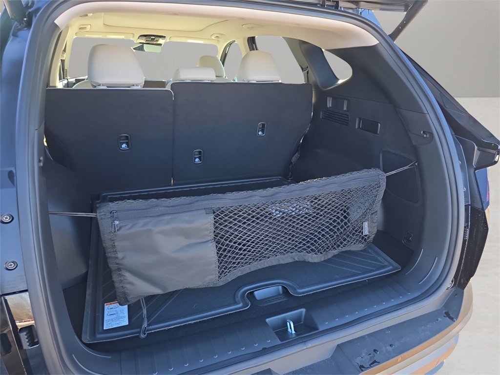 New 2025 Hyundai Tucson Limited image 32