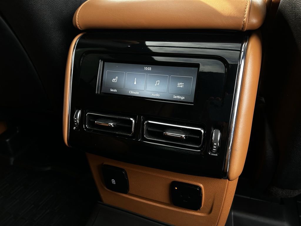 Used 2020 Lincoln Aviator Black Label w/ Dynamic Handling Package AWD/4WD image 32