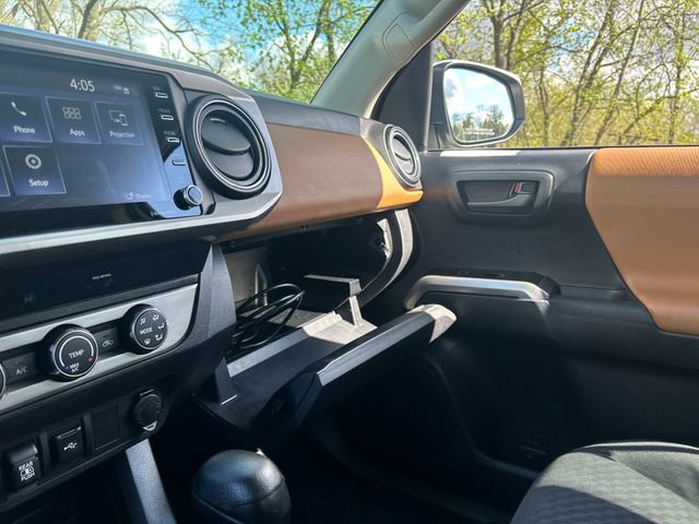 Used 2020 Toyota Tacoma SR5 image 19