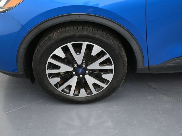 Used 2020 Ford Escape SEL image 9