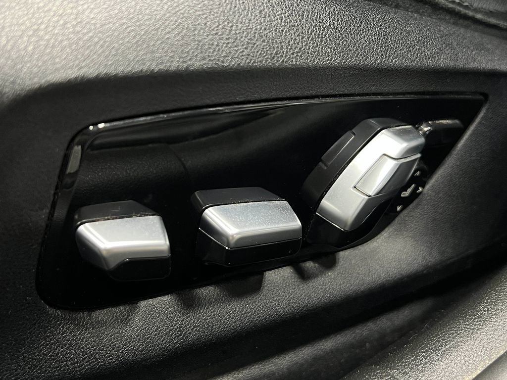 Used 2018 BMW M550i xDrive AWD/4WD image 20