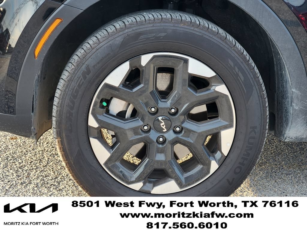 Certified 2025 Kia Sorento S AWD/4WD image 9