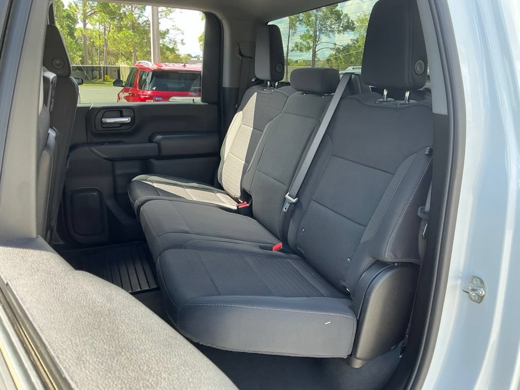 Used 2025 Chevrolet Silverado 2500 Custom w/ Custom Value Package AWD/4WD image 29