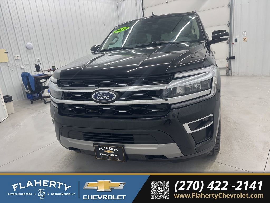 Used 2022 Ford Expedition Max Limited image 6
