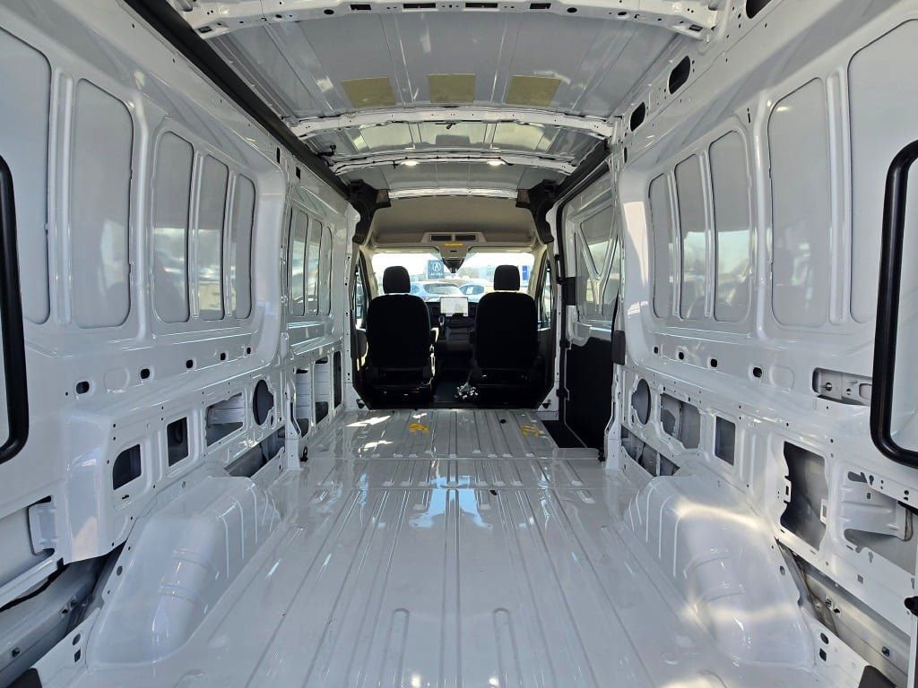 New 2026 Ford Transit 350 148 Medium Roof RWD image 10