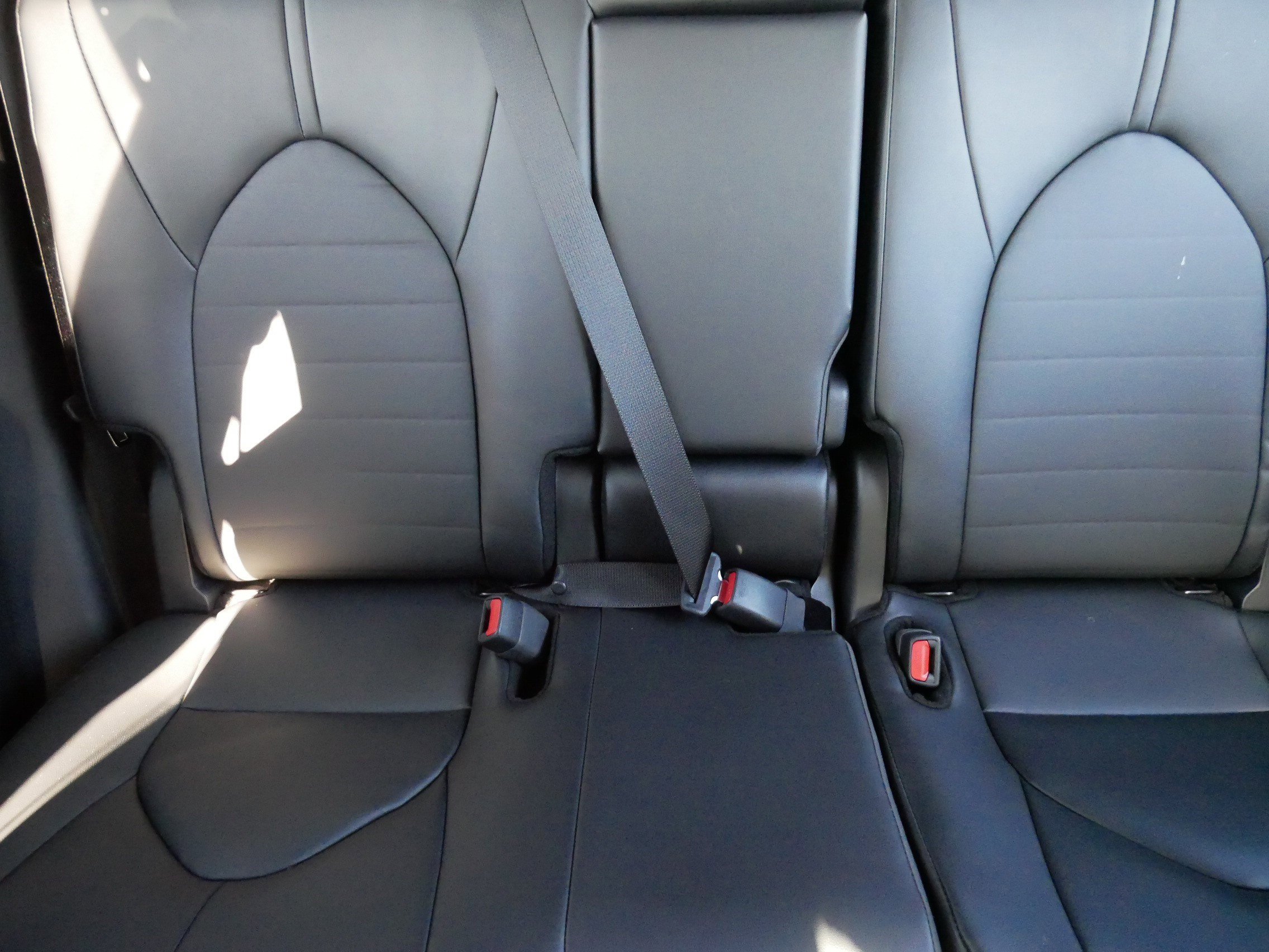 Certified 2025 Toyota Highlander XLE image 13