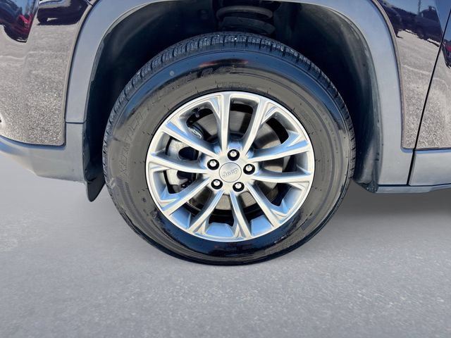 Used 2021 Jeep Cherokee Latitude Lux w/ Comfort/Convenience Group AWD/4WD image 10
