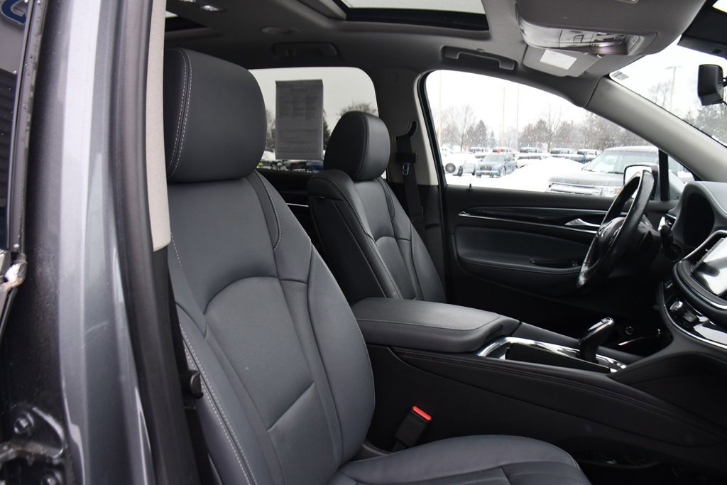 Used 2021 Buick Enclave Premium image 16