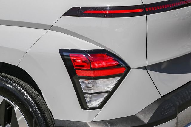 Certified 2024 Hyundai Kona SEL FWD image 10