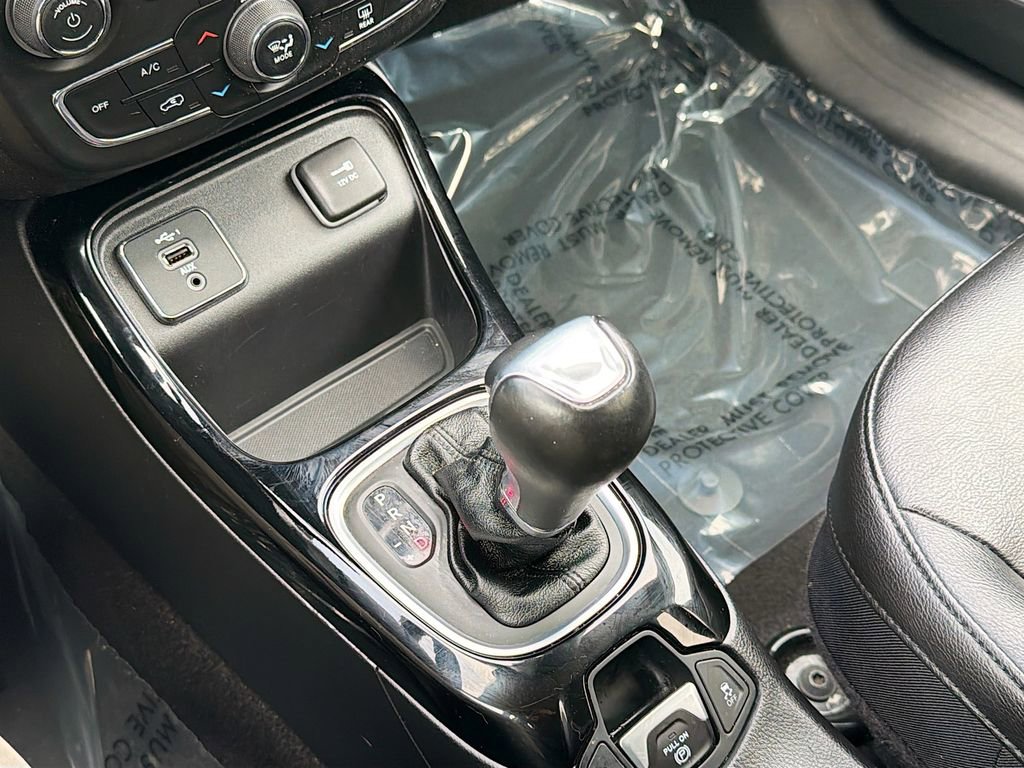 Used 2021 Jeep Compass Latitude image 27