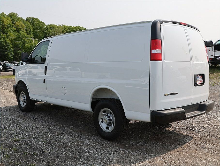 New 2025 Chevrolet Express 2500 w/ Communications Package RWD image 3