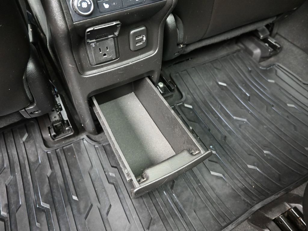 Used 2019 GMC Acadia Denali image 25