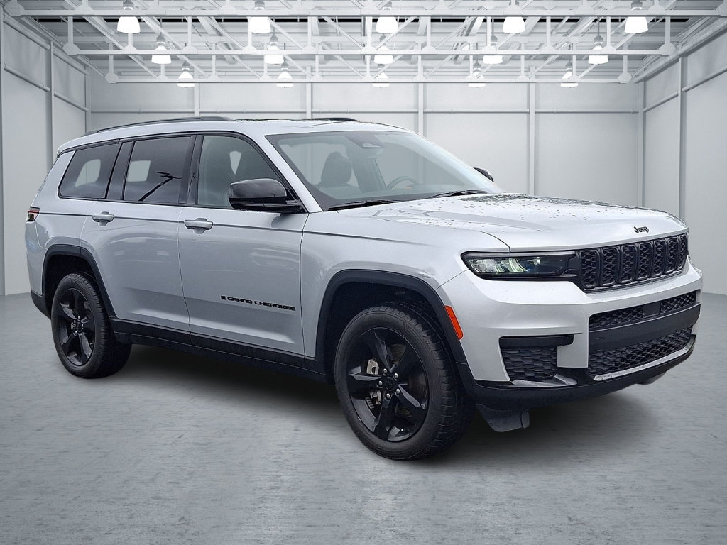Used 2023 Jeep Grand Cherokee L Laredo AWD/4WD image 11