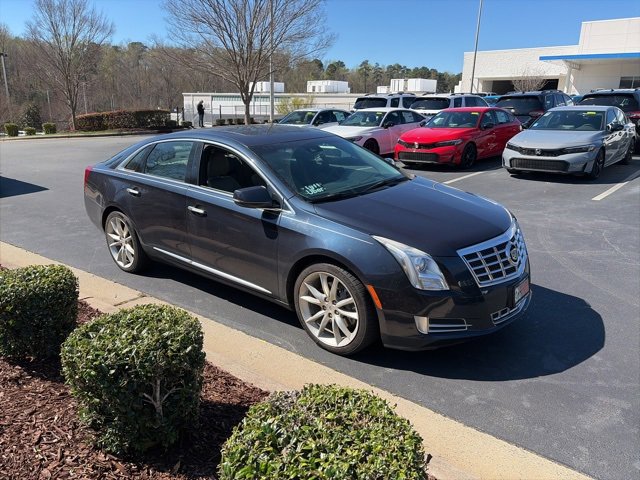 Used 2013 Cadillac XTS Premium image 13