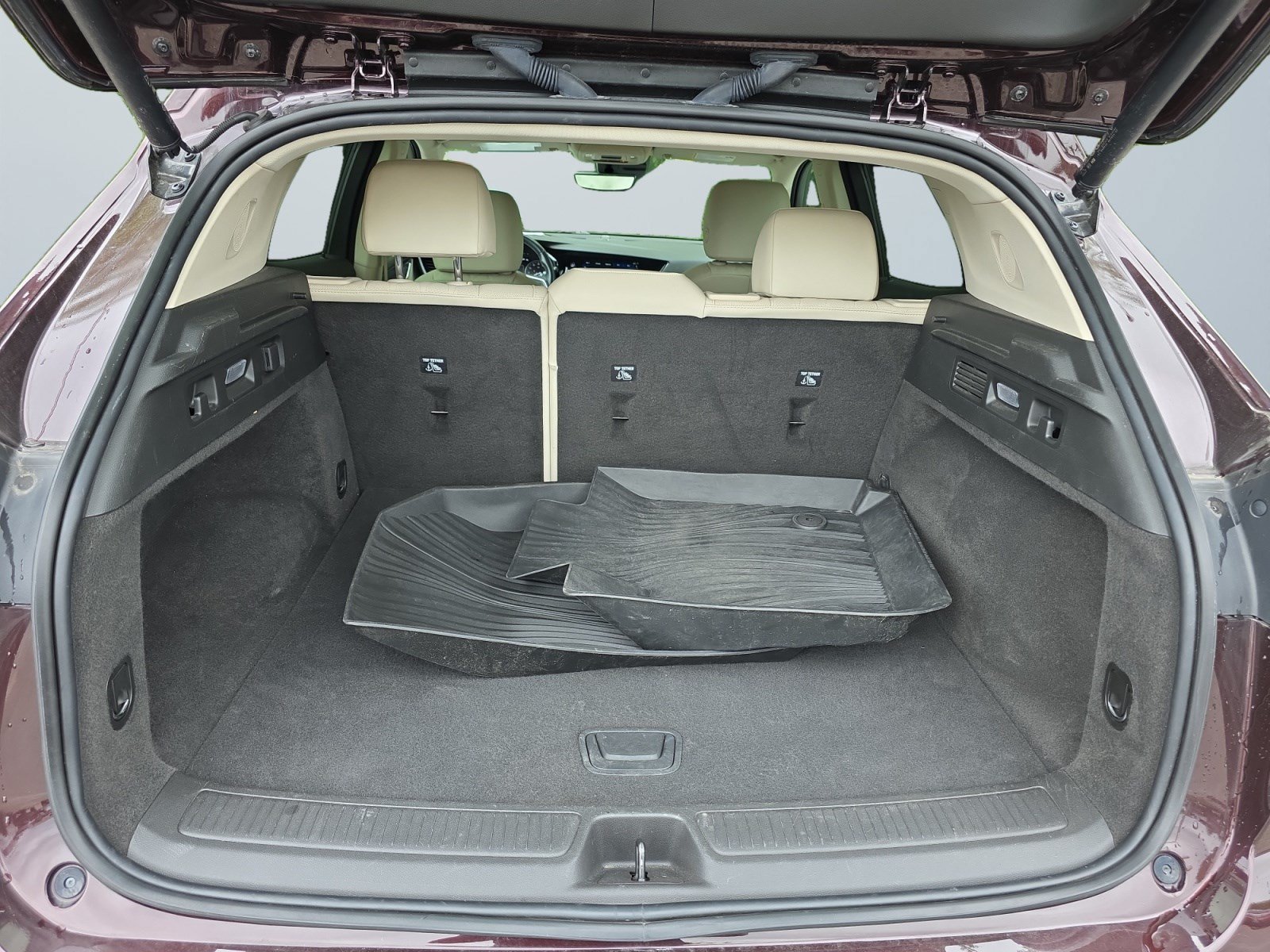 Used 2023 Buick Envision Avenir AWD/4WD image 16