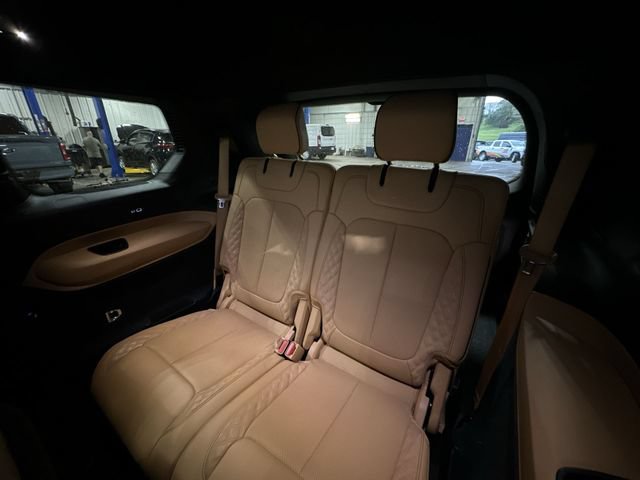 Used 2021 Jeep Grand Cherokee L Summit w/ Advanced Protech Group IV AWD/4WD image 31