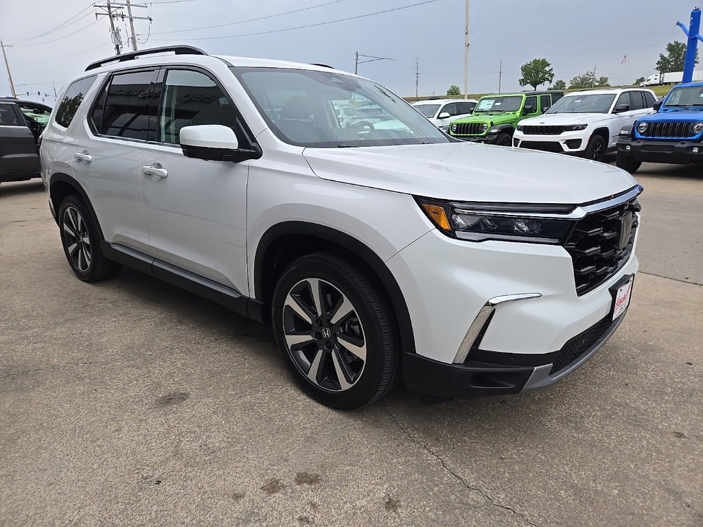 Used 2023 Honda Pilot Elite image 14