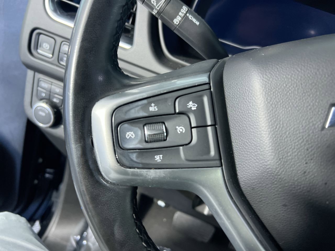 Used 2024 Chevrolet Tahoe LT AWD/4WD image 16