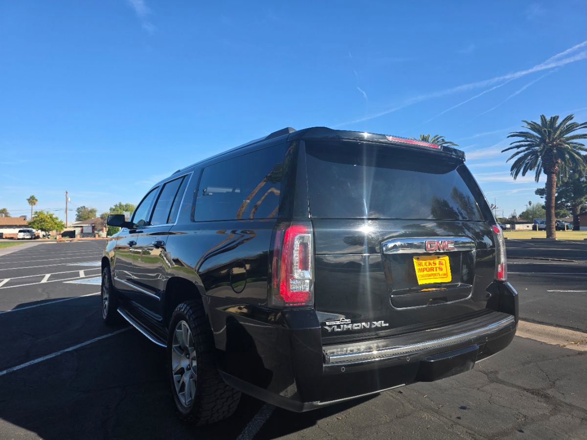 Used 2018 GMC Yukon XL Denali image 13