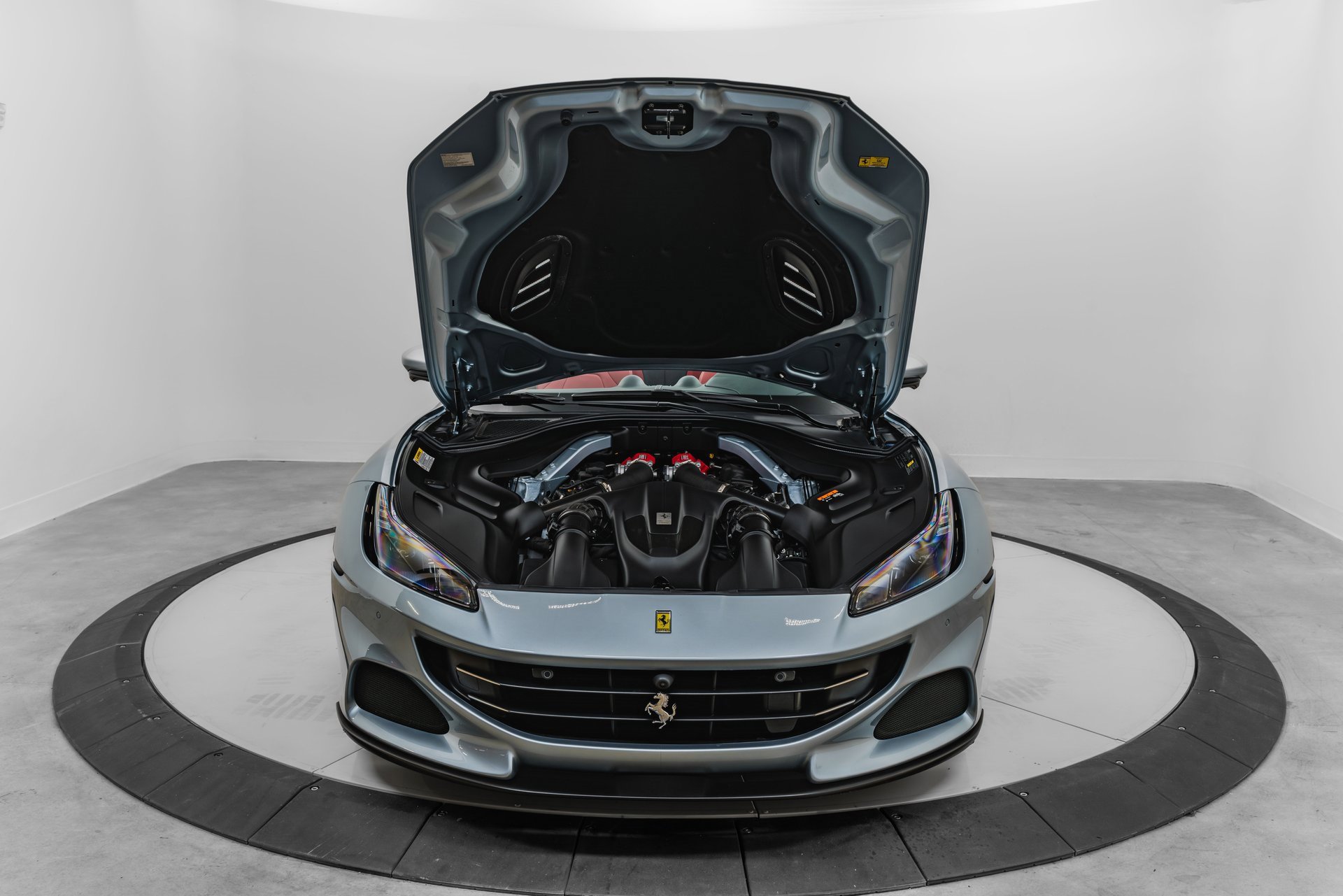 Certified 2022 Ferrari Portofino M image 20