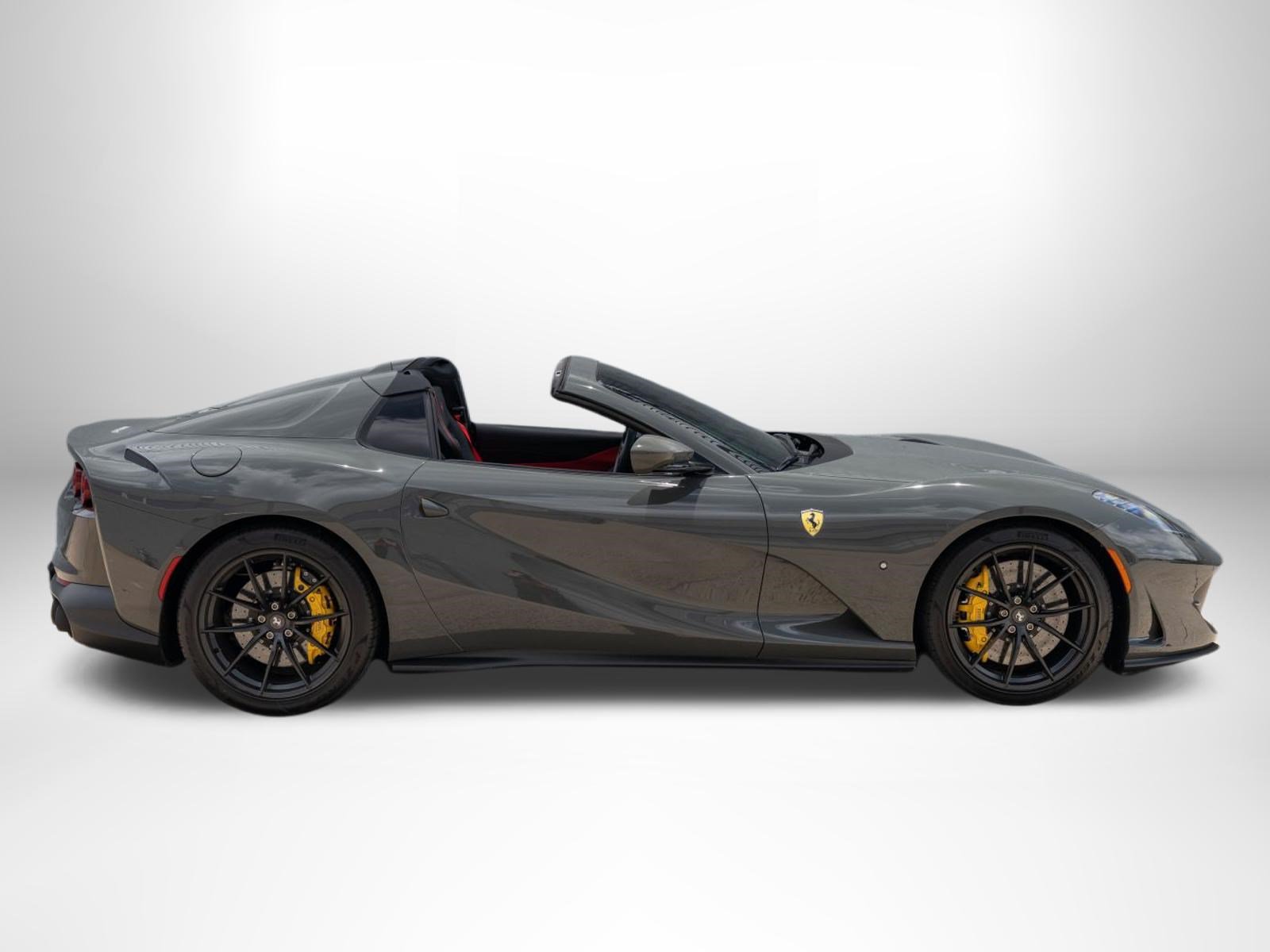 Used 2021 Ferrari 812 GTS RWD image 7