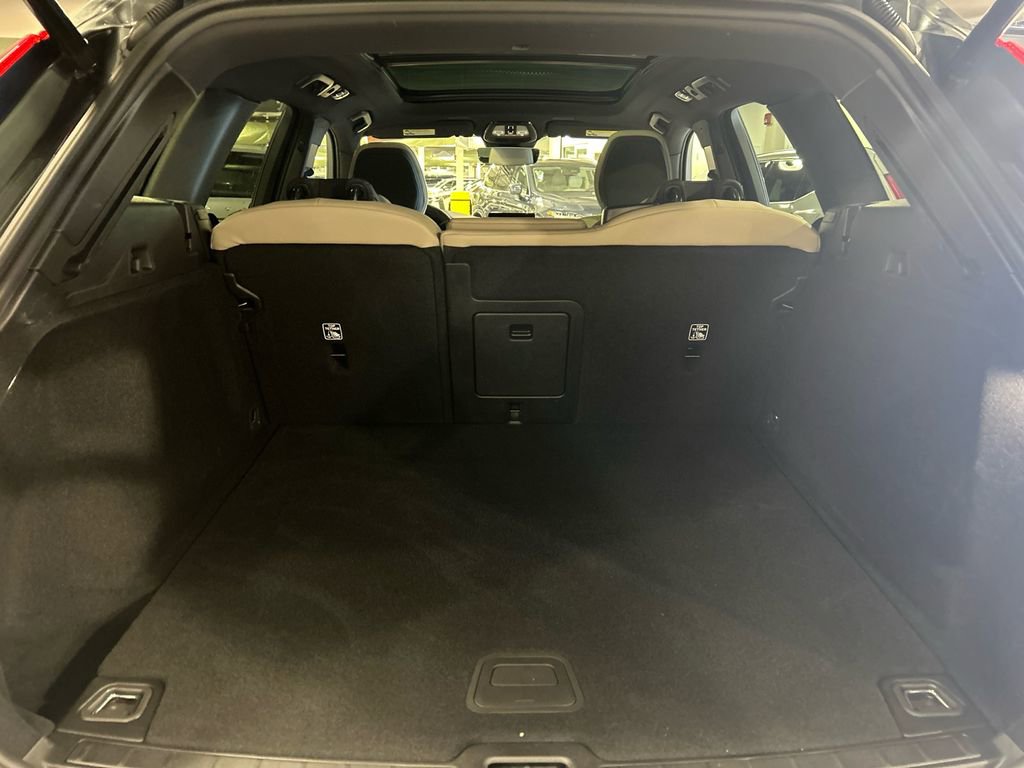 Used 2026 Volvo XC60 B5 Core w/ Climate Package image 26