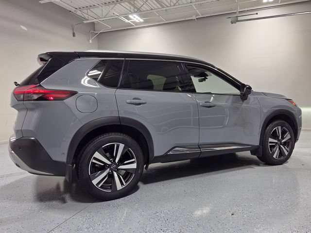 Used 2023 Nissan Rogue Platinum FWD image 14
