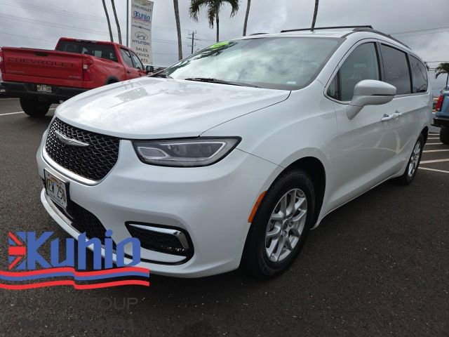 Used 2022 Chrysler Pacifica Touring-L image 13