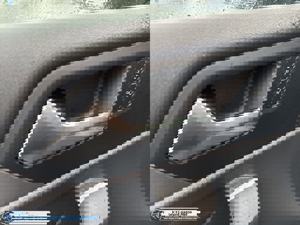 Used 2024 Volkswagen Jetta SE image 24