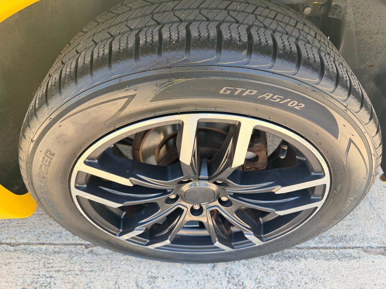 Used 2009 Mitsubishi Eclipse GS FWD image 16