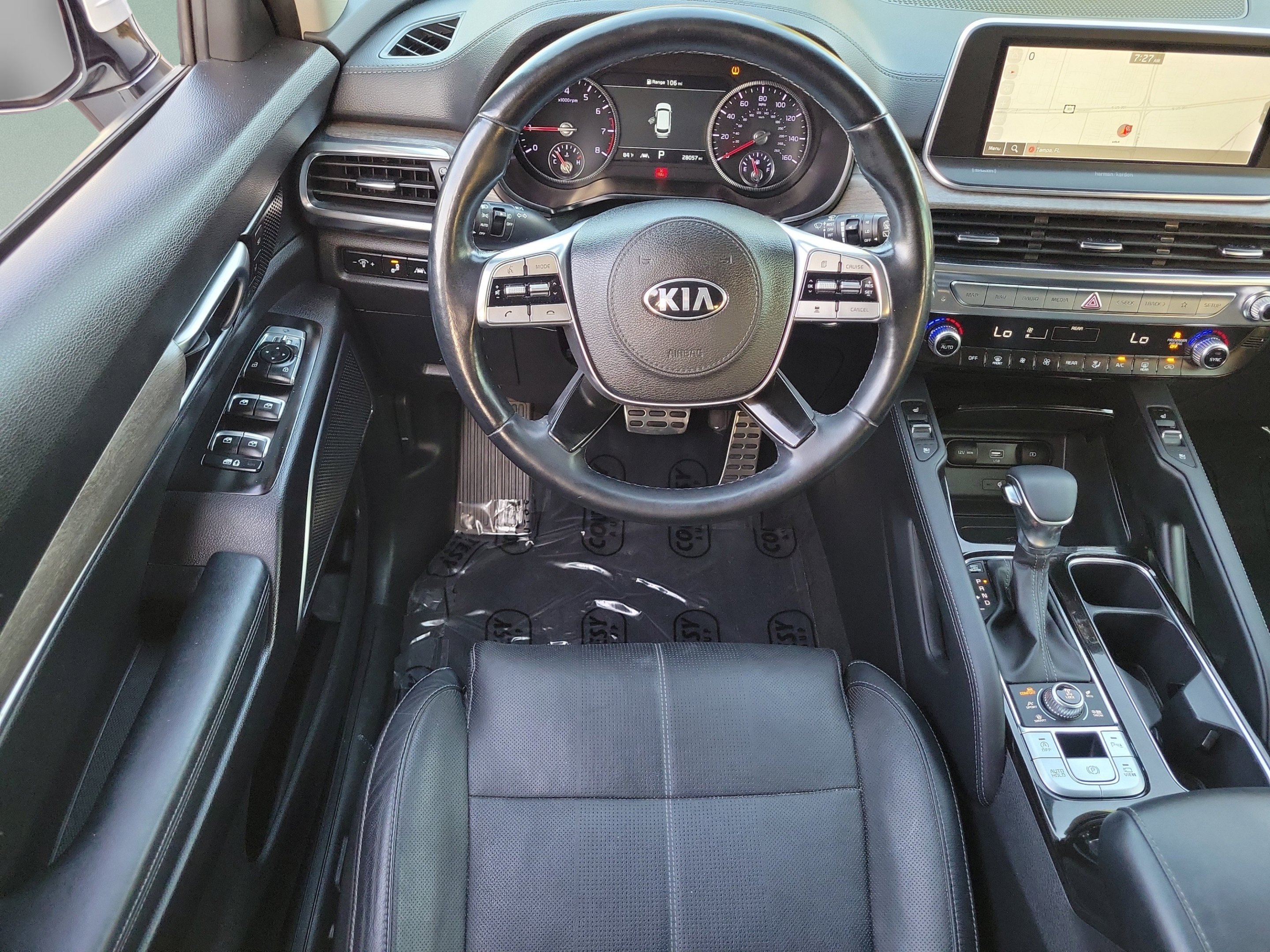 Certified 2021 Kia Telluride SX w/ Nightfall Edition Package AWD/4WD image 9