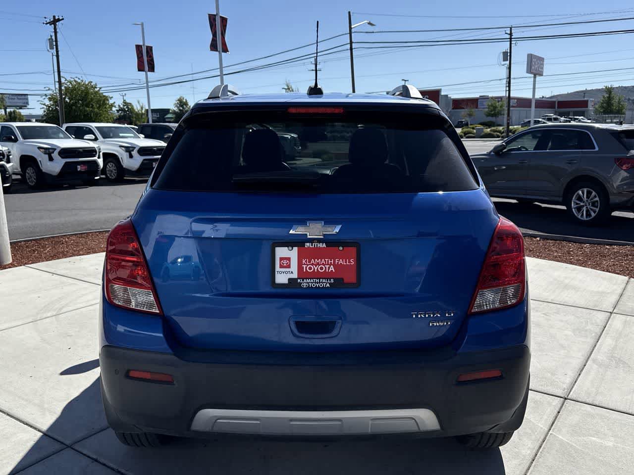 Used 2016 Chevrolet Trax LT w/ LT Convenience Package AWD/4WD image 4