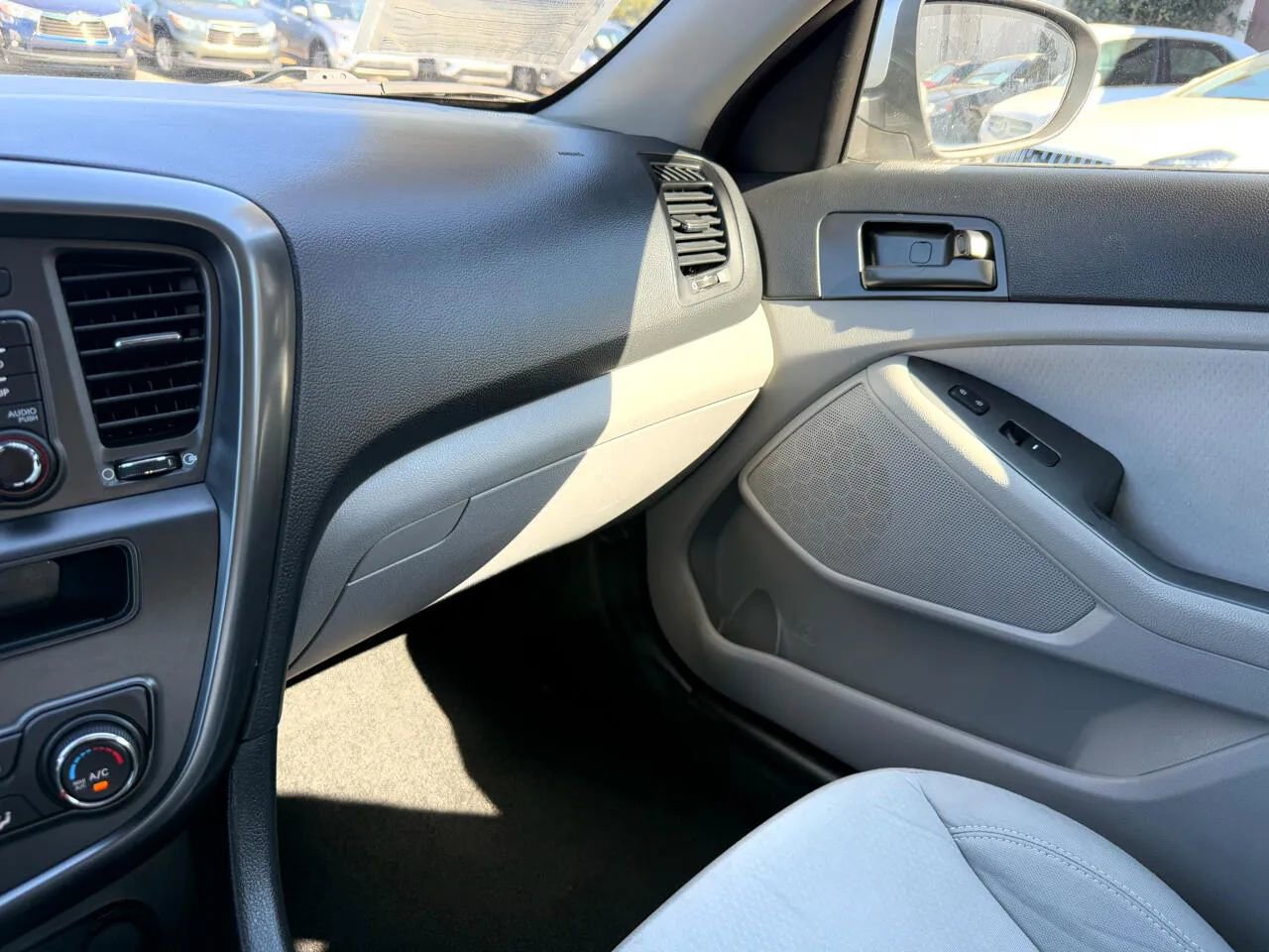 Used 2013 Kia Optima LX image 16