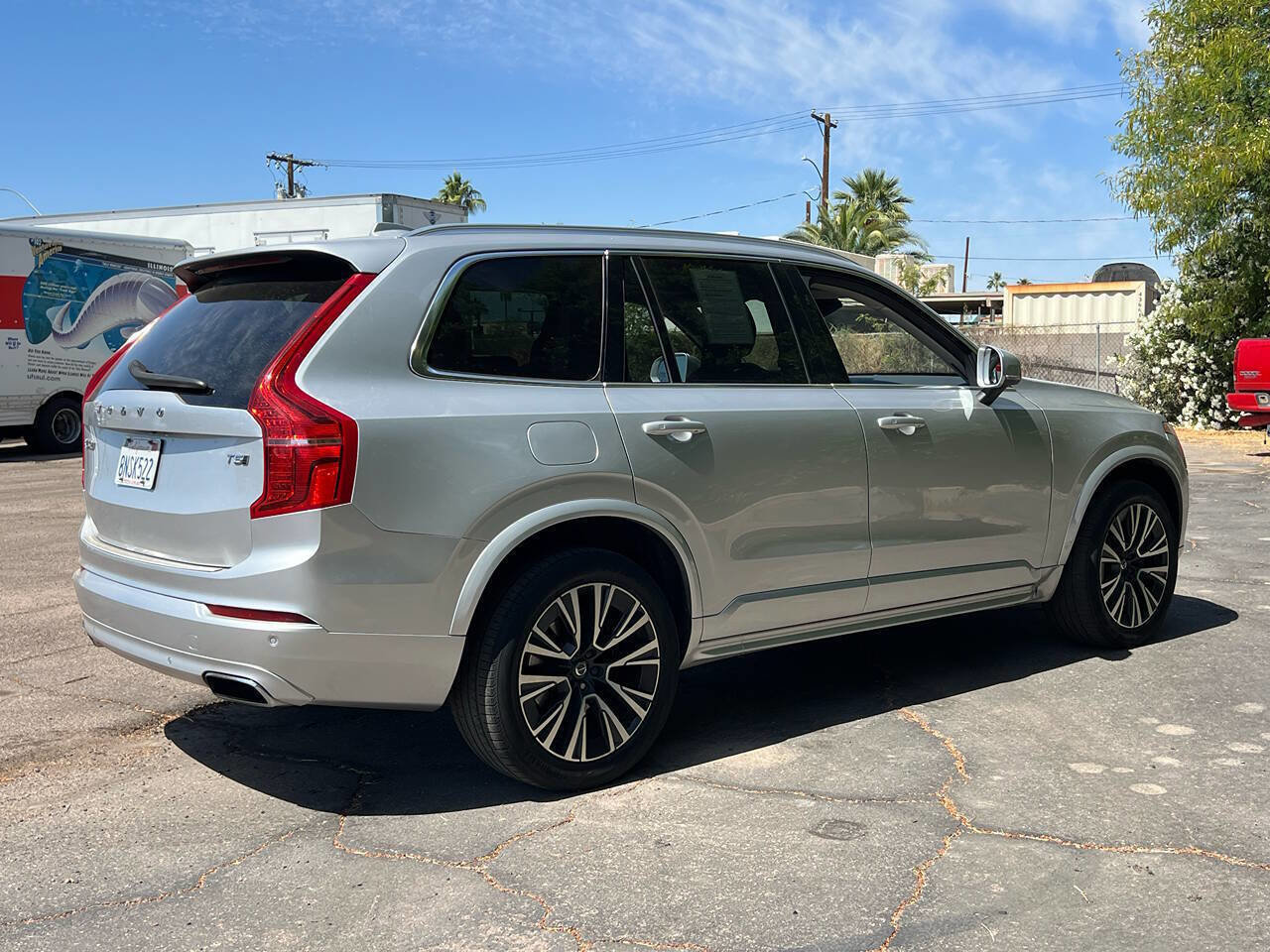 Used 2020 Volvo XC90 T5 Momentum w/ Protection Package Premier image 4