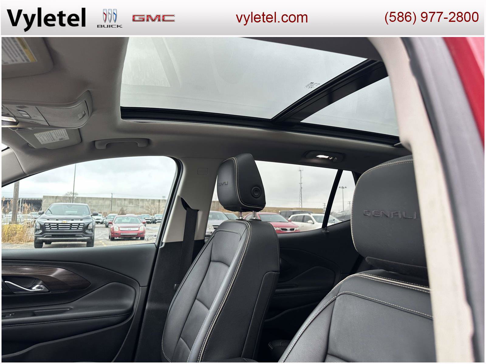 Used 2018 GMC Terrain Denali w/ Advanced Safety Package image 21