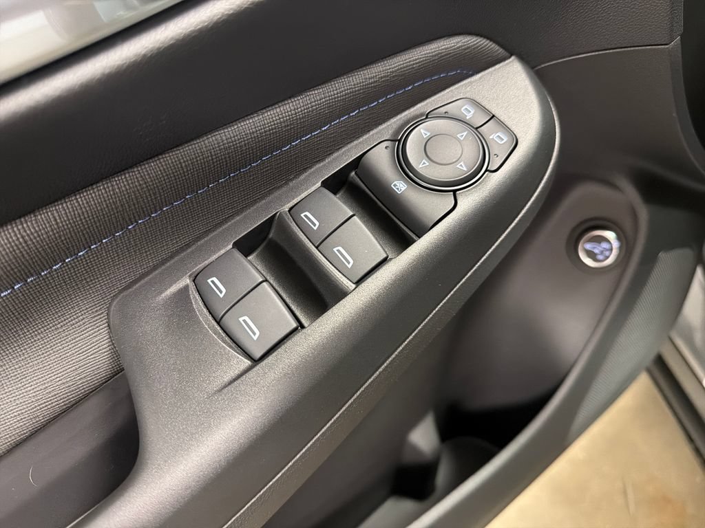 New 2026 Buick Envista Sport Touring w/ Convenience I Package FWD image 18