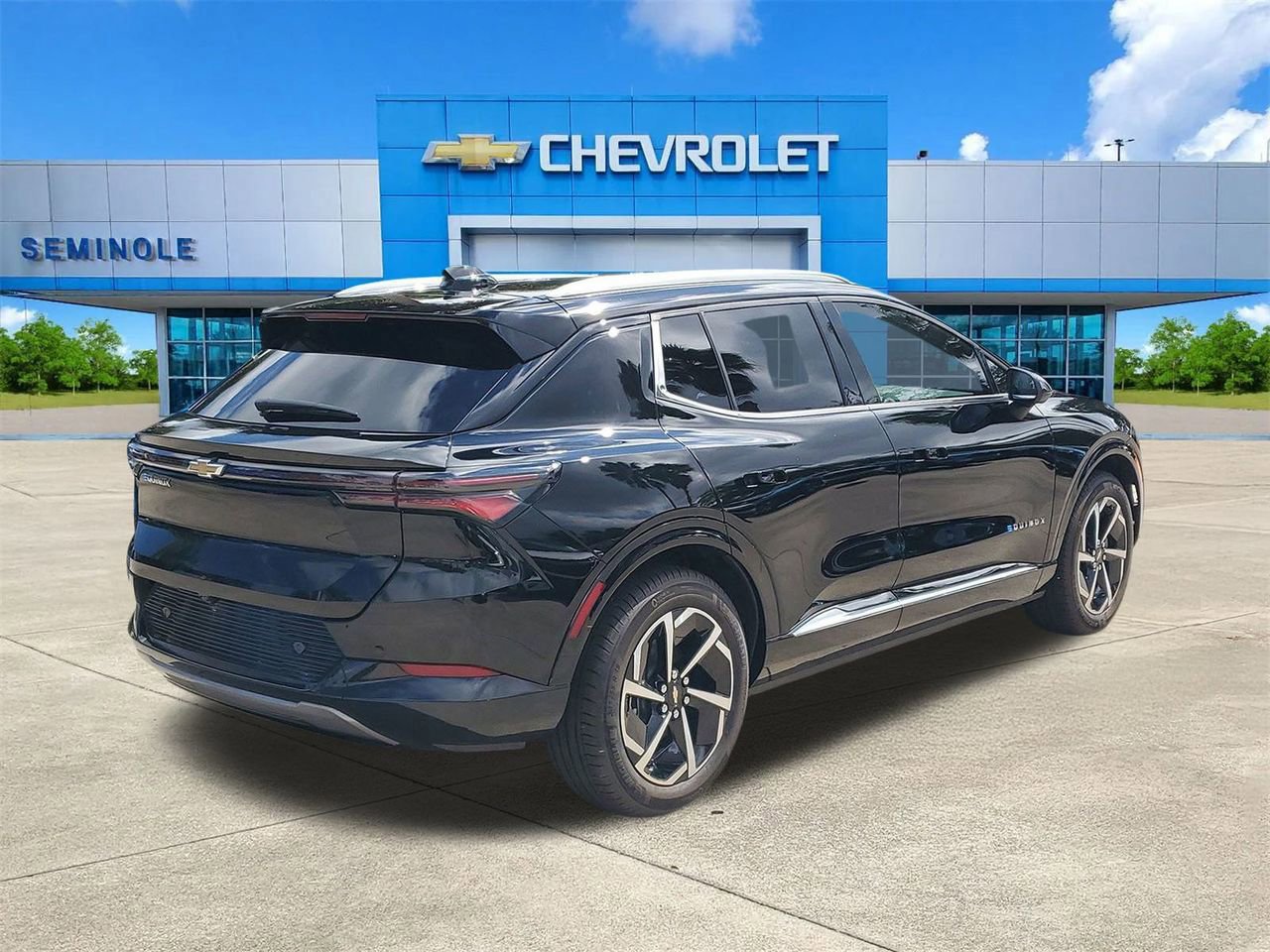 New 2025 Chevrolet Equinox EV LT FWD image 4
