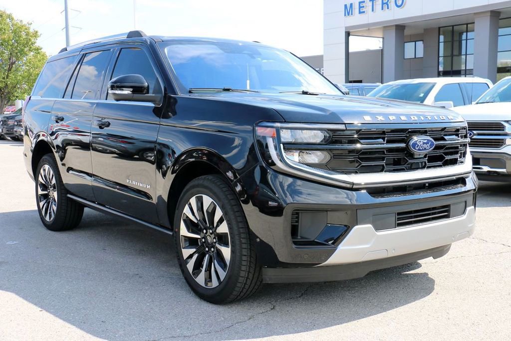 New 2025 Ford Expedition Platinum w/ Driver's Package image 4