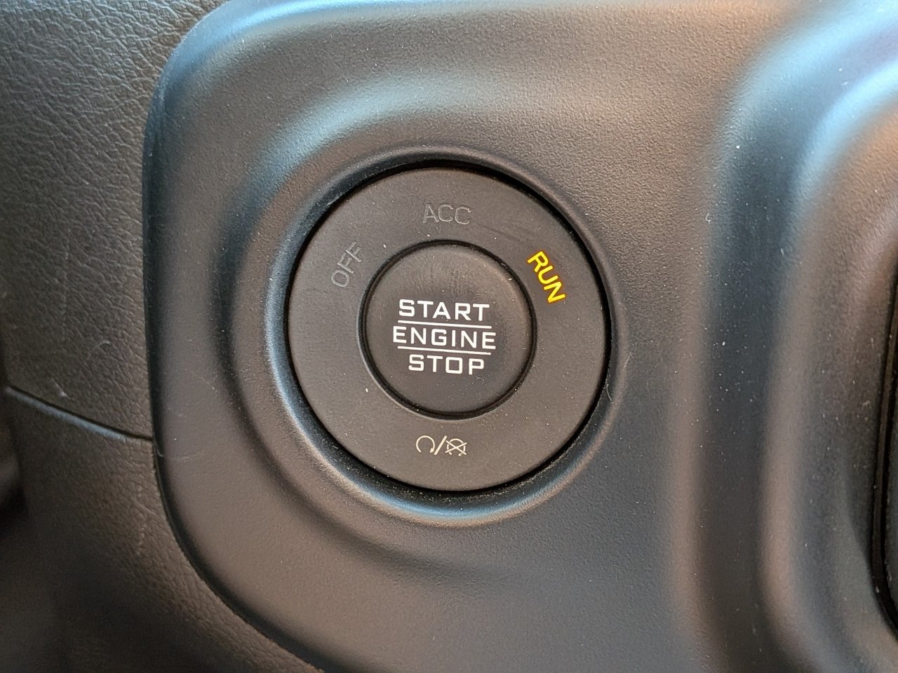 Used 2023 Jeep Gladiator Sport AWD/4WD image 31