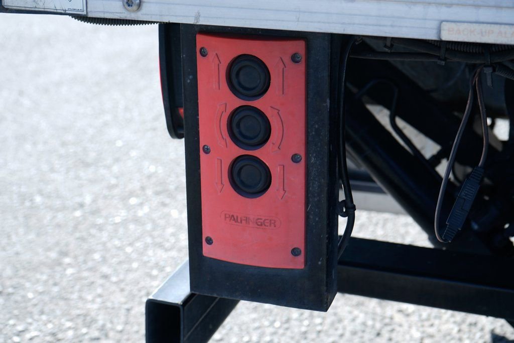 Used 2017 Ford F550 2WD Regular Cab Super Duty image 13