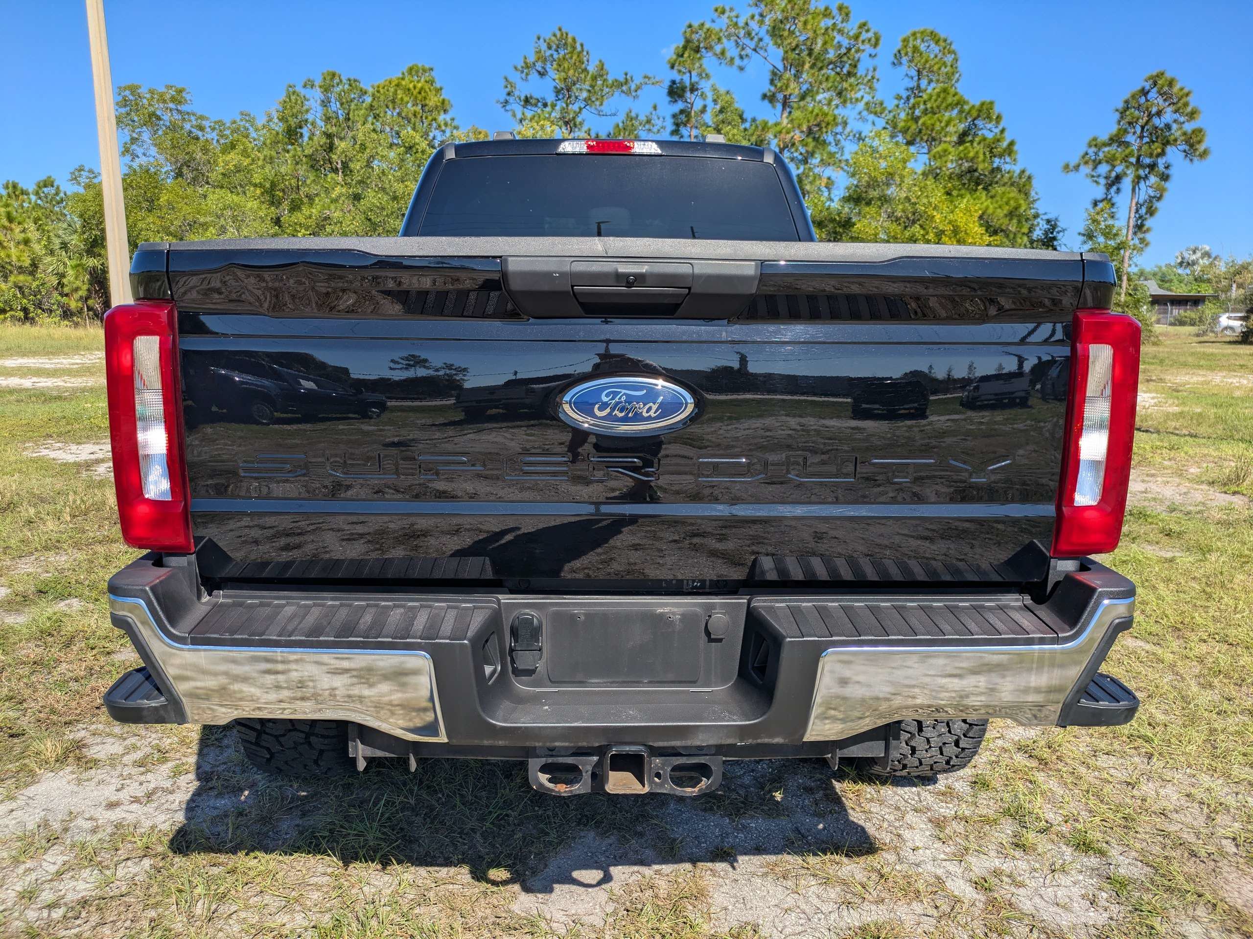 Used 2025 Ford F250 XLT w/ FX4 Off-Road Package AWD/4WD image 8