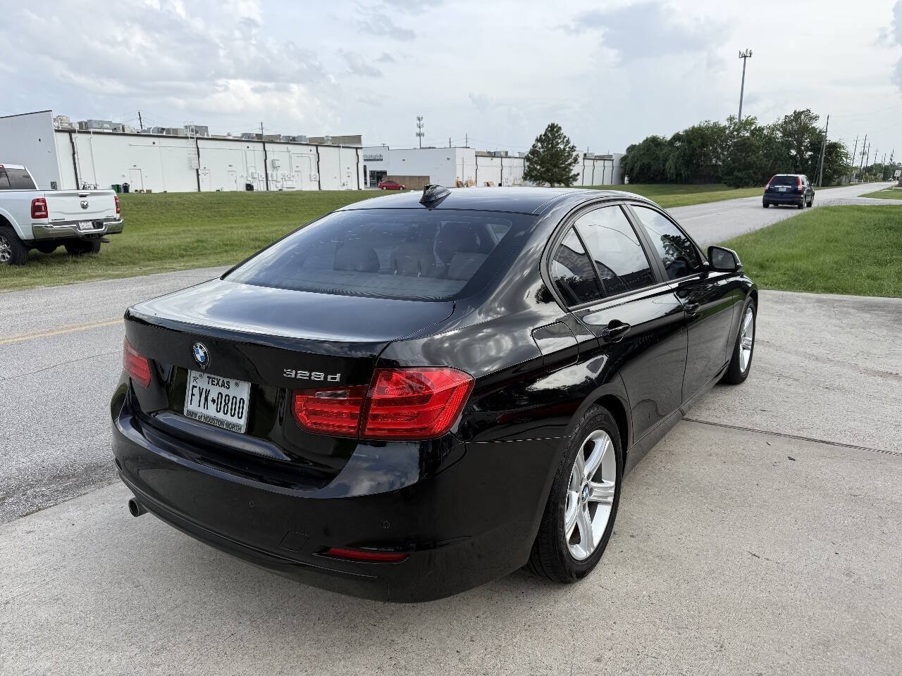 Used 2015 BMW 328d Sedan RWD image 6
