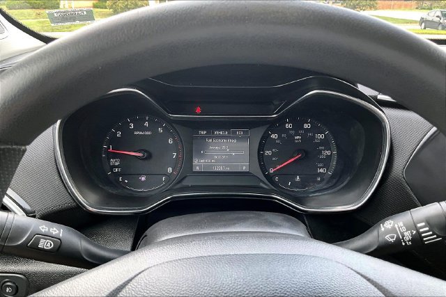 Used 2022 Chevrolet TrailBlazer LT FWD image 12