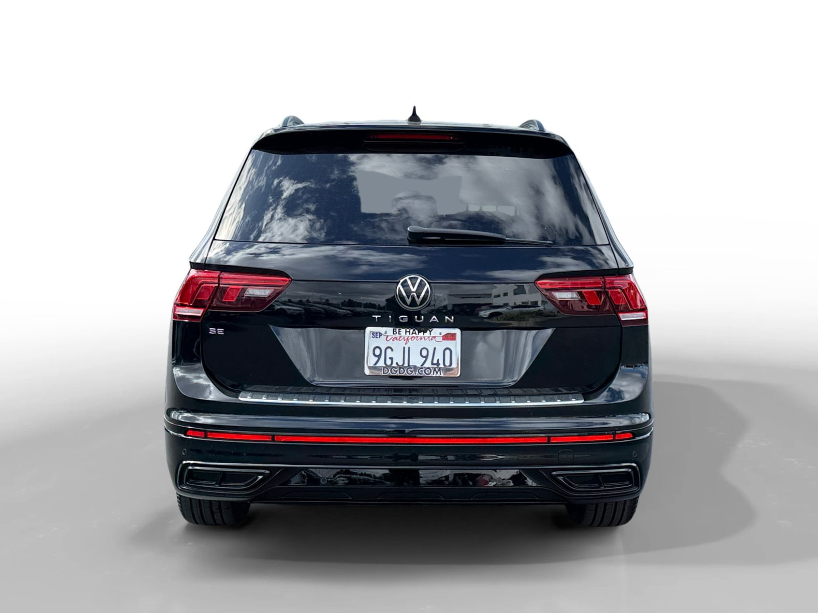 Certified 2022 Volkswagen Tiguan SE R-Line FWD image 4